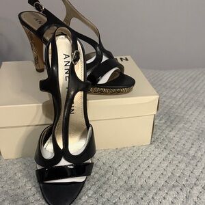 Anne Klein Black and Tan print Heel Slingbacks